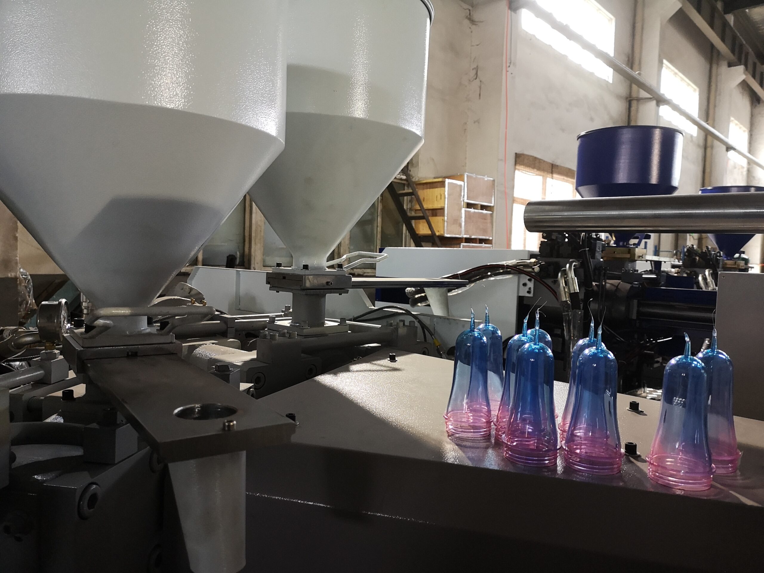 what is the two color injection machine?