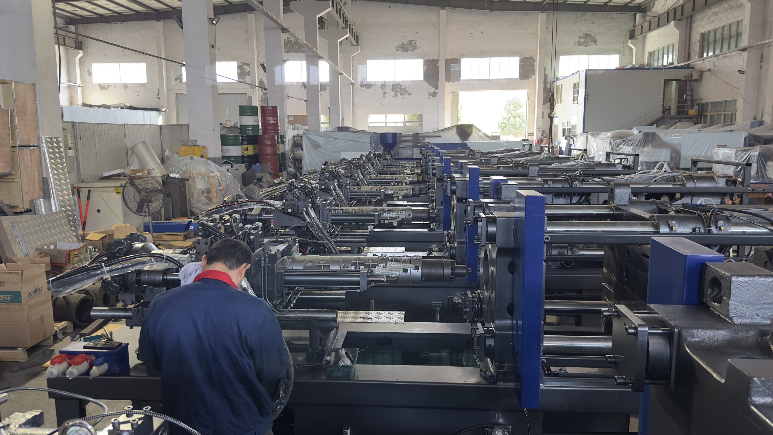 Why does a thin-wall product need a specialized injection machine?